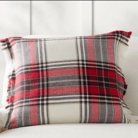 Red Barn Pillow Cover